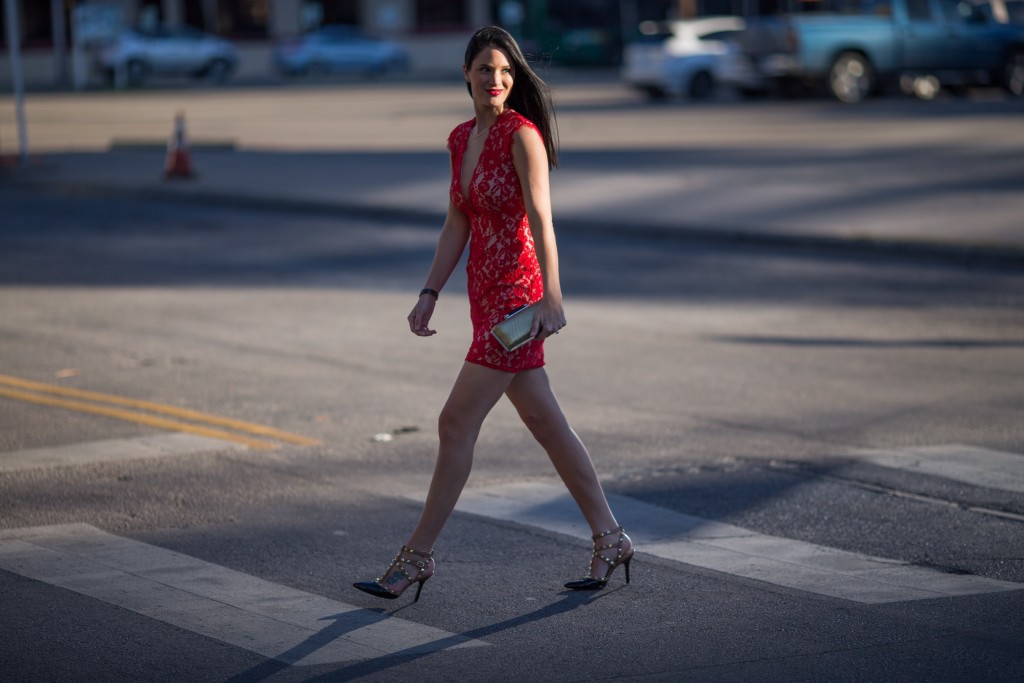 DTKAustin shares what to wear for Valentine's Day. Whether you want red, lace or something classic check out these Valentine's day outfit options.