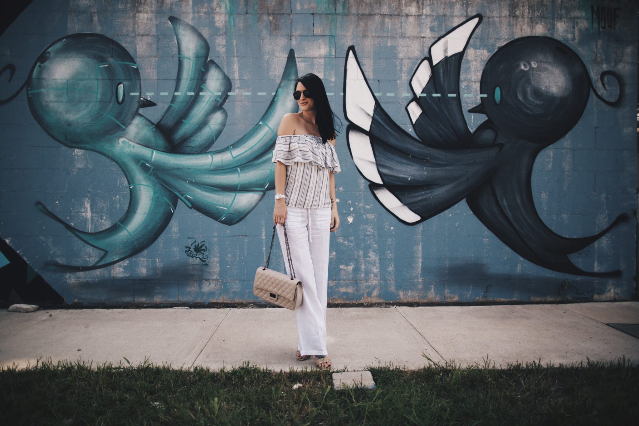 Off the Shoulder Top and Linen Pants | summer fashion tips | summer outfit ideas | summer style tips | what to wear for summer | warm weather fashion | fashion for summer | style tips for summer | outfit ideas for summer || Dressed to Kill