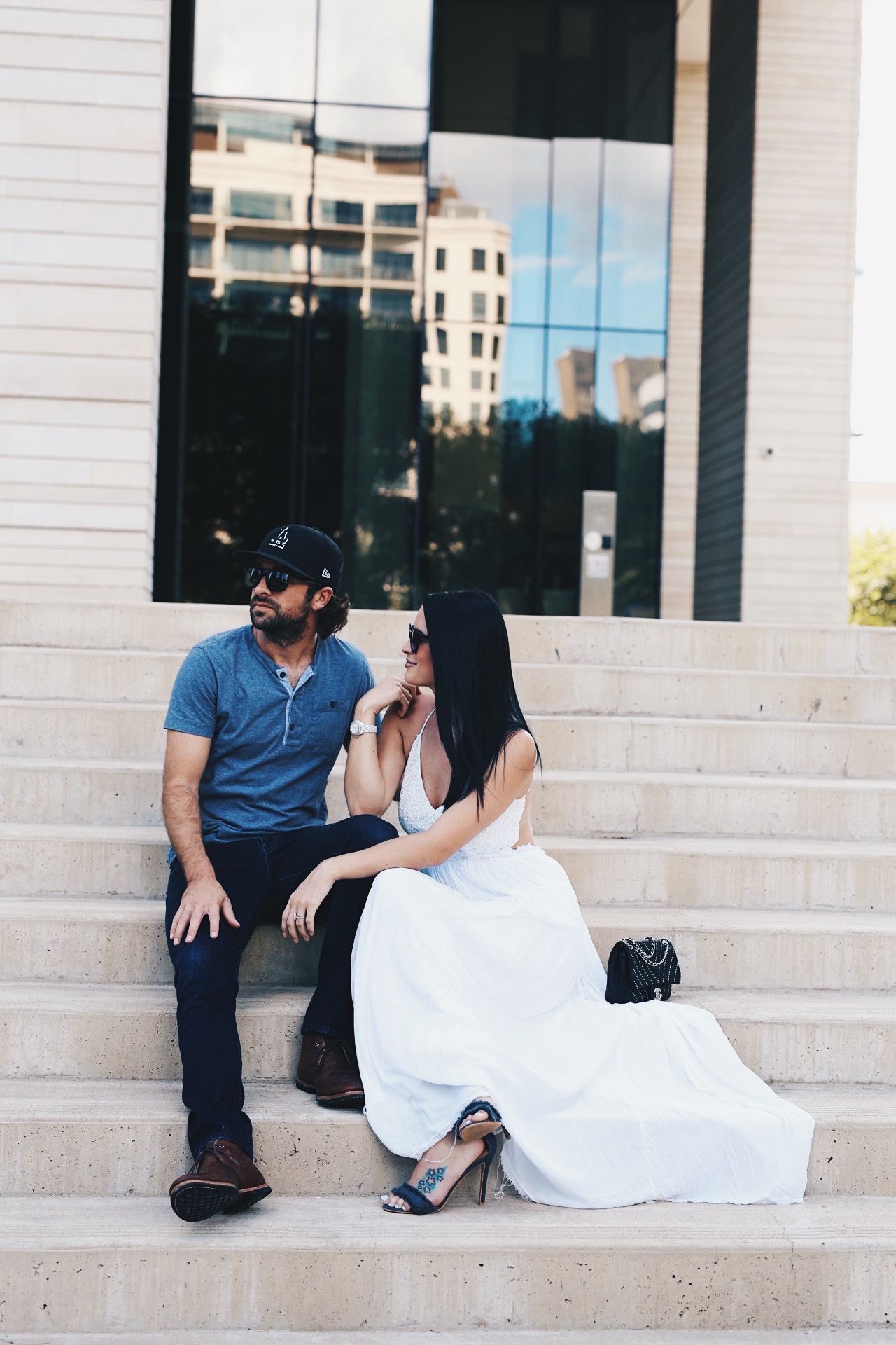 Austin Blogger DTKAustin's husband is spilling the beans on what it's like being an Instagram Husband and being married to a fashion blogger and stylist. | anniversary photo ideas | styling for an anniversary shoot | anniversary photo shoot fashion tips | what to wear for an anniversary photo shoot | how to style a maxi dress | couples fashion | his and her summer fashion || Dressed to Kill