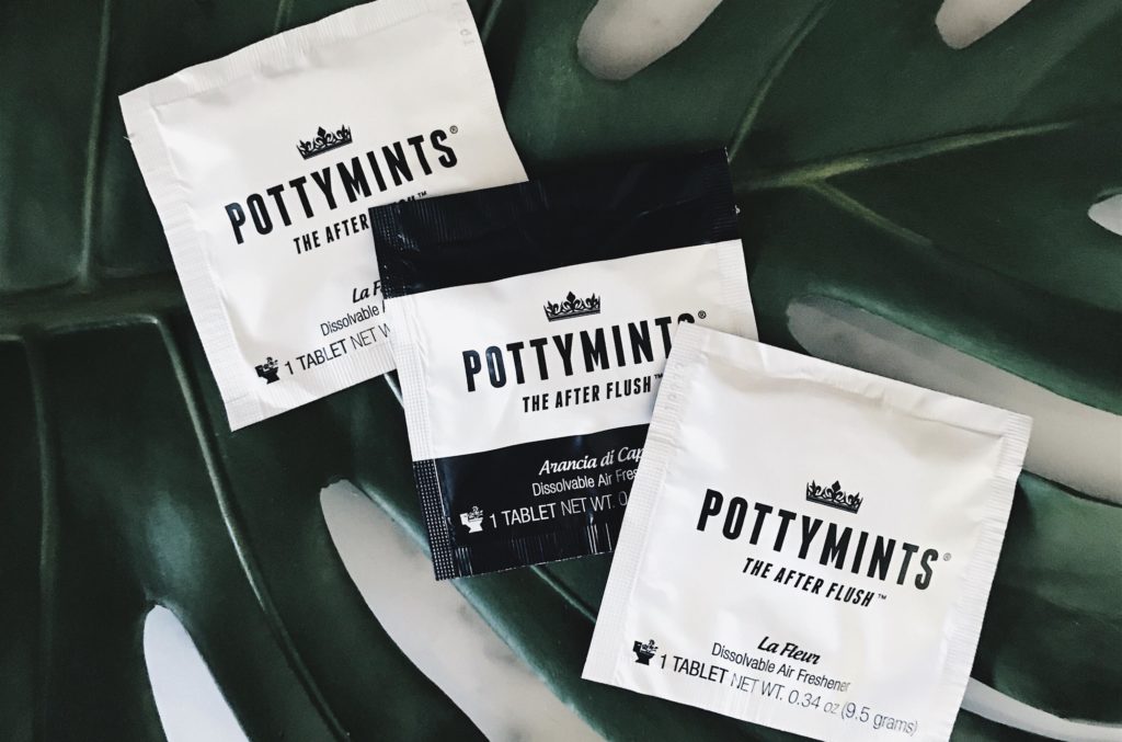 DTKAustin shares her favorite portable air freshener for travel, PottyMints. | PottyMints portable air freshener tablets review | air freshener tablets | how to use air freshener tablets || Dressed to Kill