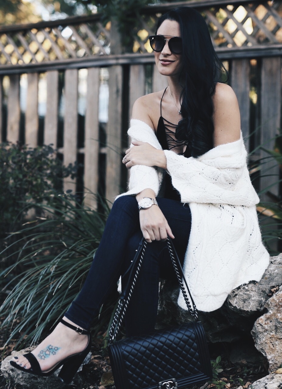 DTKAustin has rounded up her top cardigans for Fall and Winter that are under $100 from Chicwish. | how to style a cardigan | how to wear a cardigan | cardigan fashion ideas | cardigan style tips | white cardigan style | fall fashion tips | fall outfit ideas | fall style tips | what to wear for fall | cool weather fashion | fashion for fall | style tips for fall | outfit ideas for fall || Dressed to Kill #fallstyle #whitecardigan #cardigan 