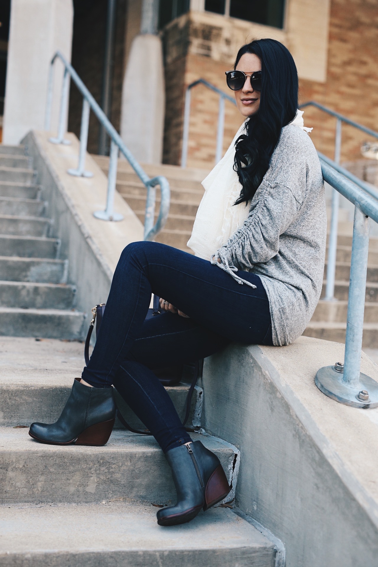 outfits with black wedge booties