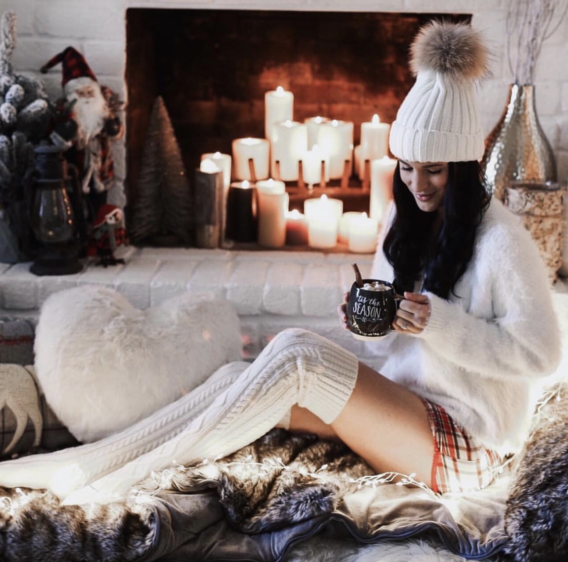 December Instagram Fashion Roundup | winter fashion tips | winter outfit ideas | winter style tips | what to wear for winter | cool weather fashion | fashion for winter | style tips for winter | outfit ideas for winter || Dressed to Kill #winterstyle #fashion #fashionblogger - Best of December Looks - Instagram Fashion Roundup by popular Austin fashion blogger Dressed to Kill
