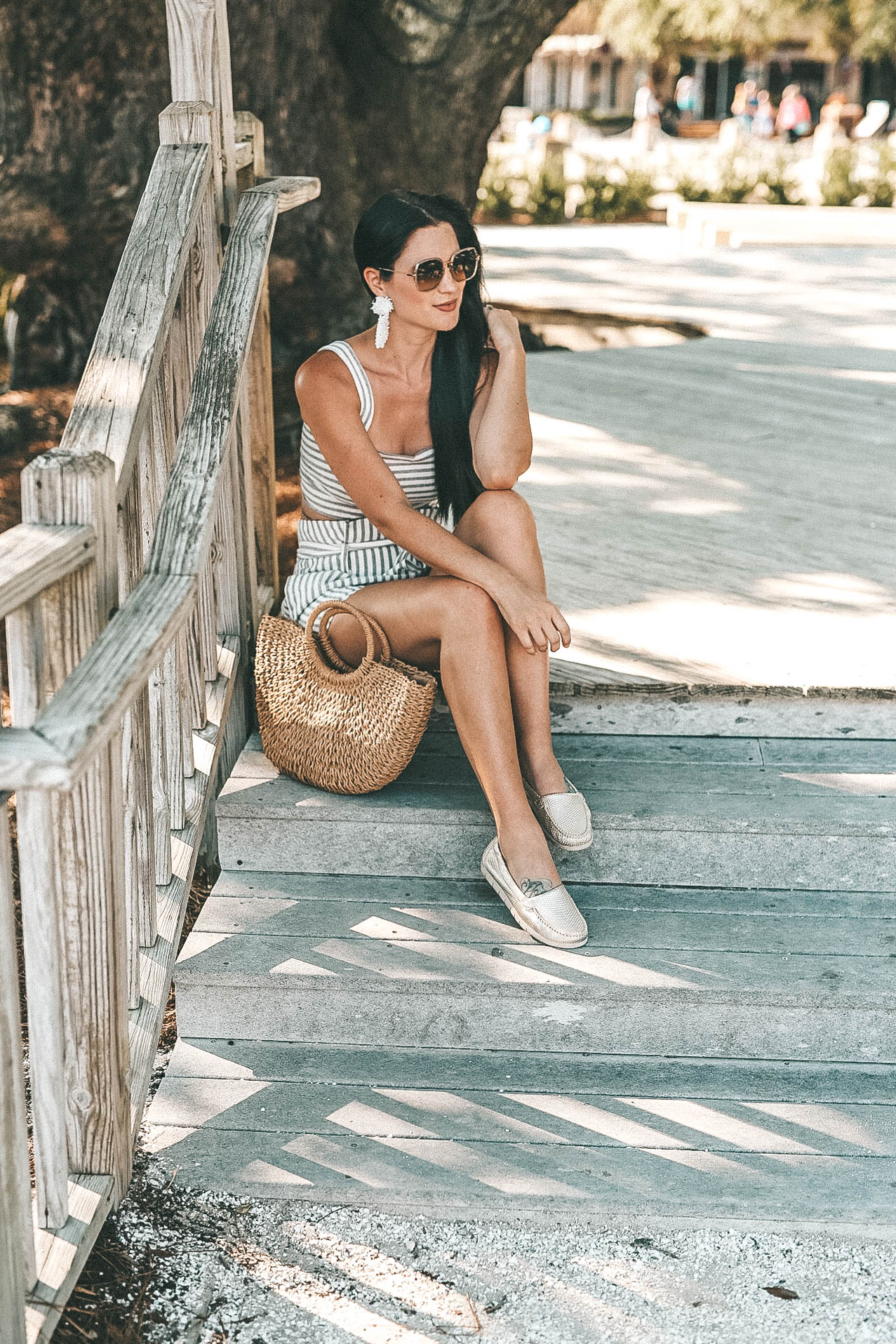DTKAustin shares tips on what to do at the Harbour Town Lighthouse while on Hilton Head Island in South Carolina. || Dressed to Kill #HHI #hiltonhead #harbourtownlighthouse #sctravel #scbeaches #dtkaustin - {Exploring the Harbour Town Lighthouse + Giveaway} featured by popular Austin travel blogger, Dressed to Kill